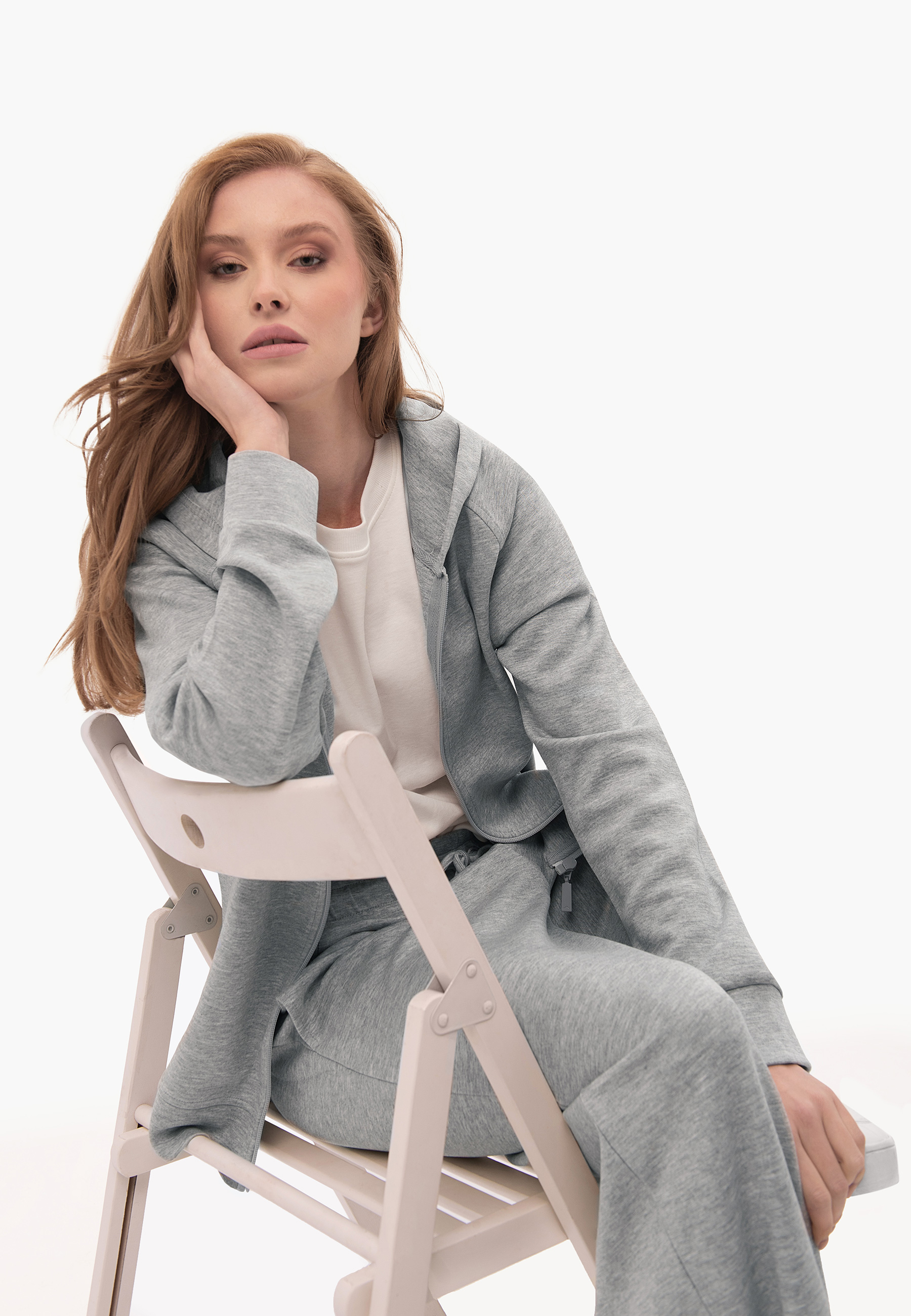 Bluza z kapturem B-BELLA