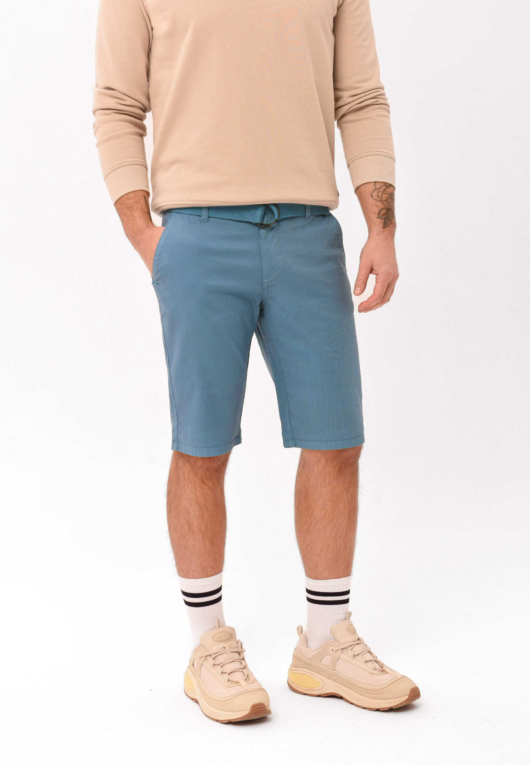 Szorty chino z paskiem P-OXY