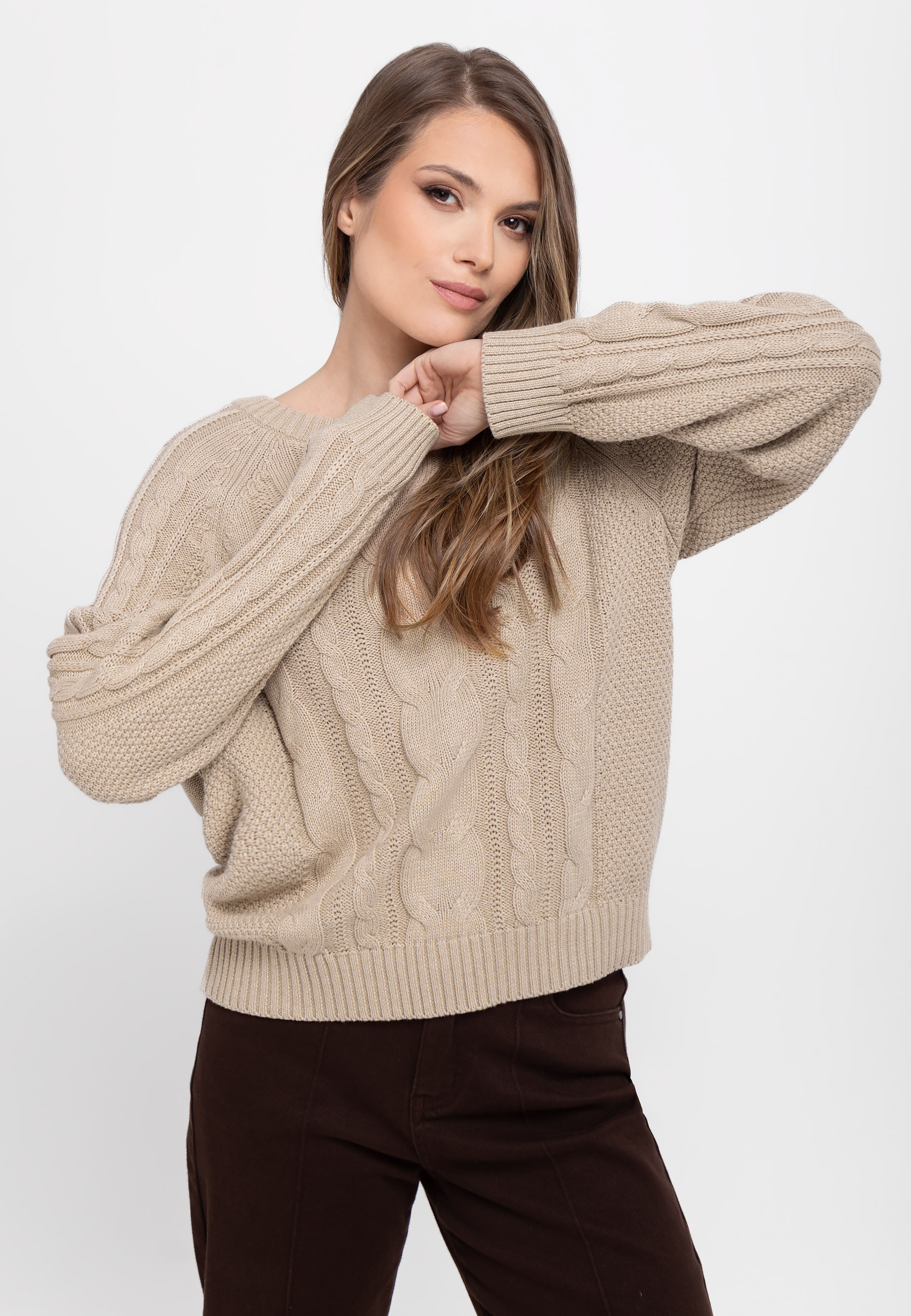 Luźny sweter S-AYA