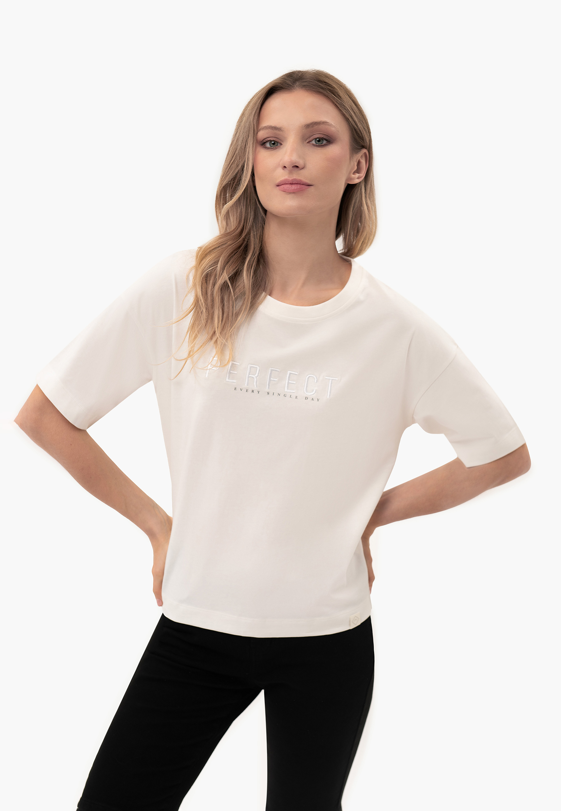 Luźna koszulka z napisem, Comfort Fit, T-PERFECT