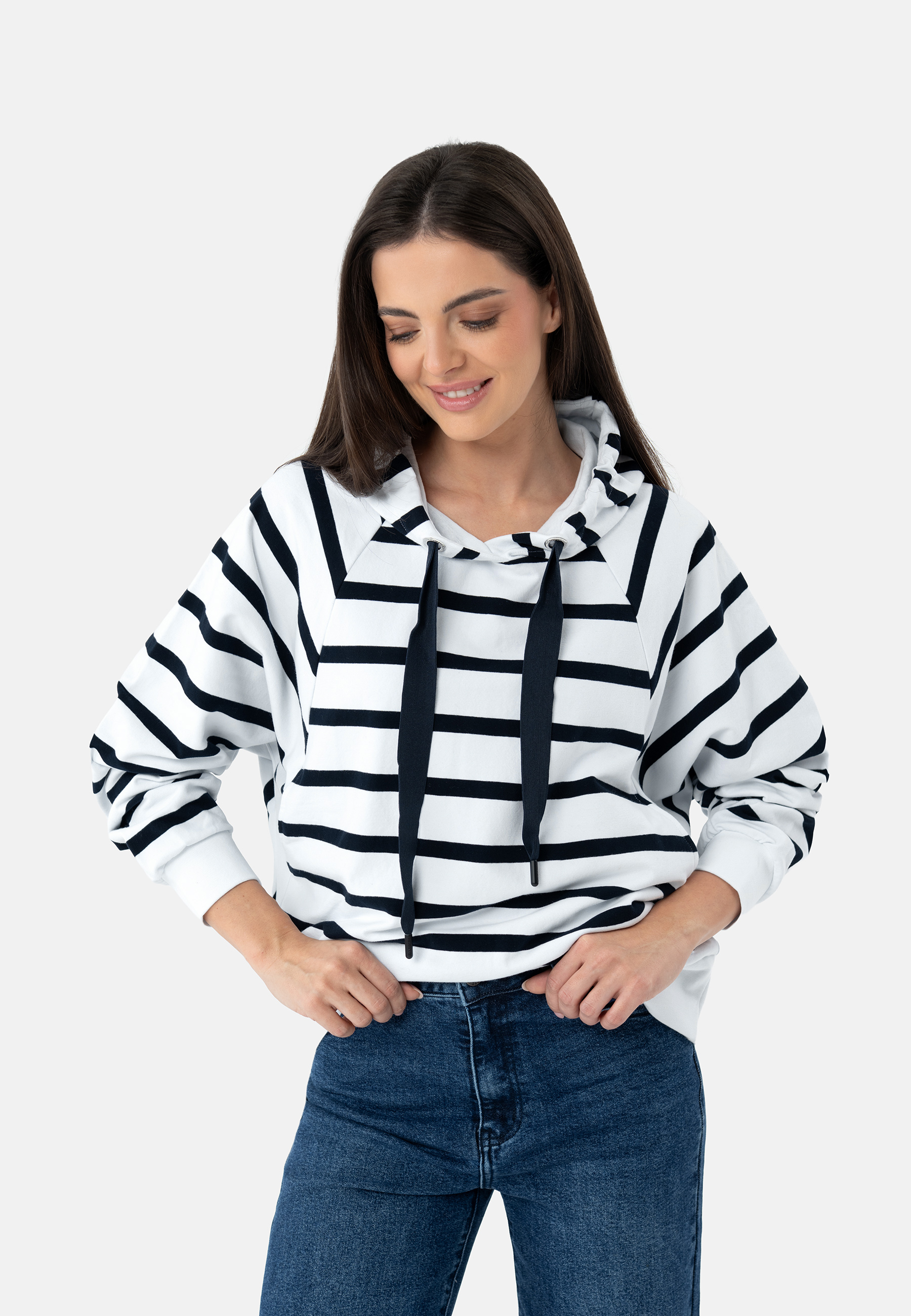 Bluza oversize z kapturem B-AIKA