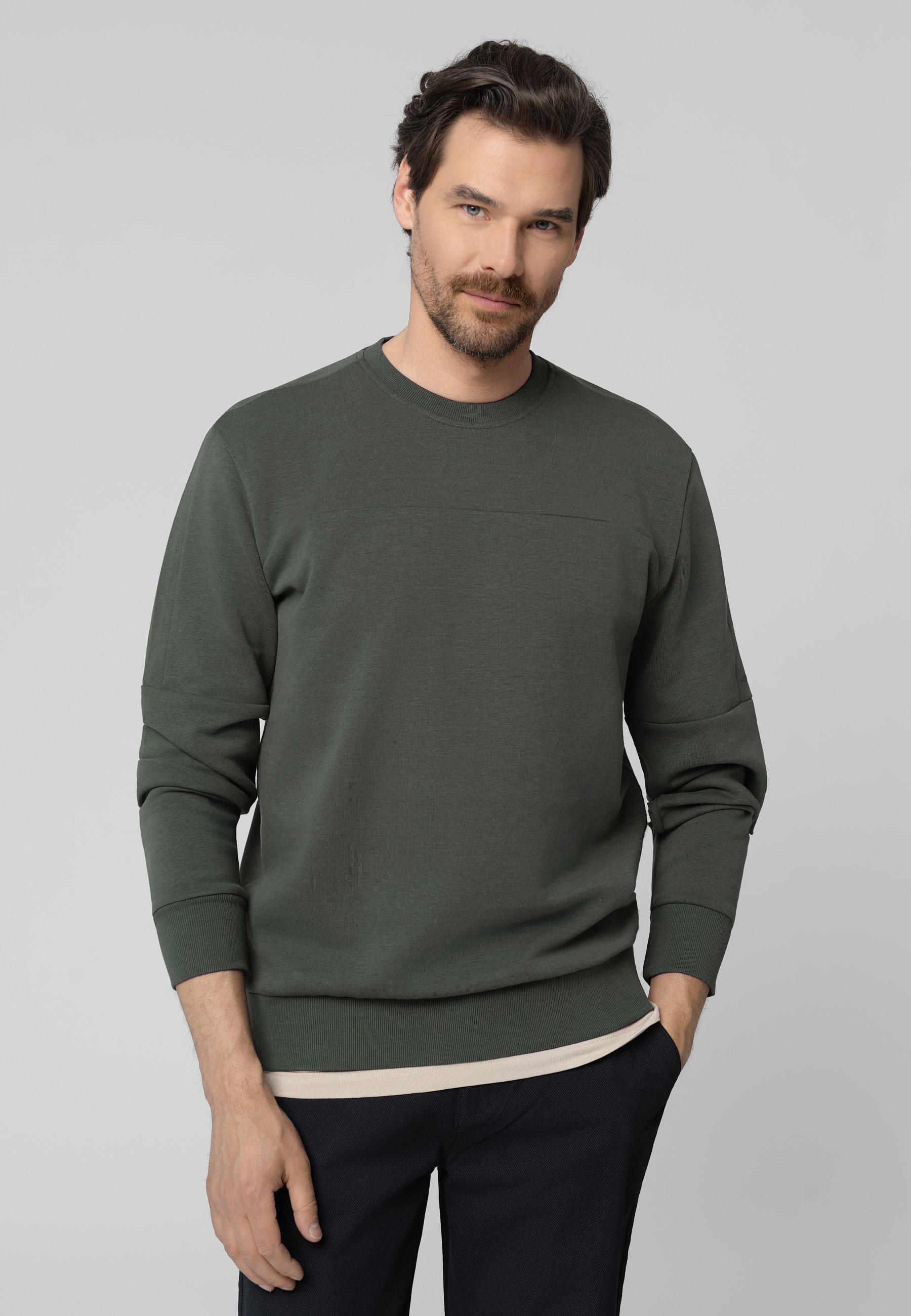 Bluza w stylu basic B-BARK