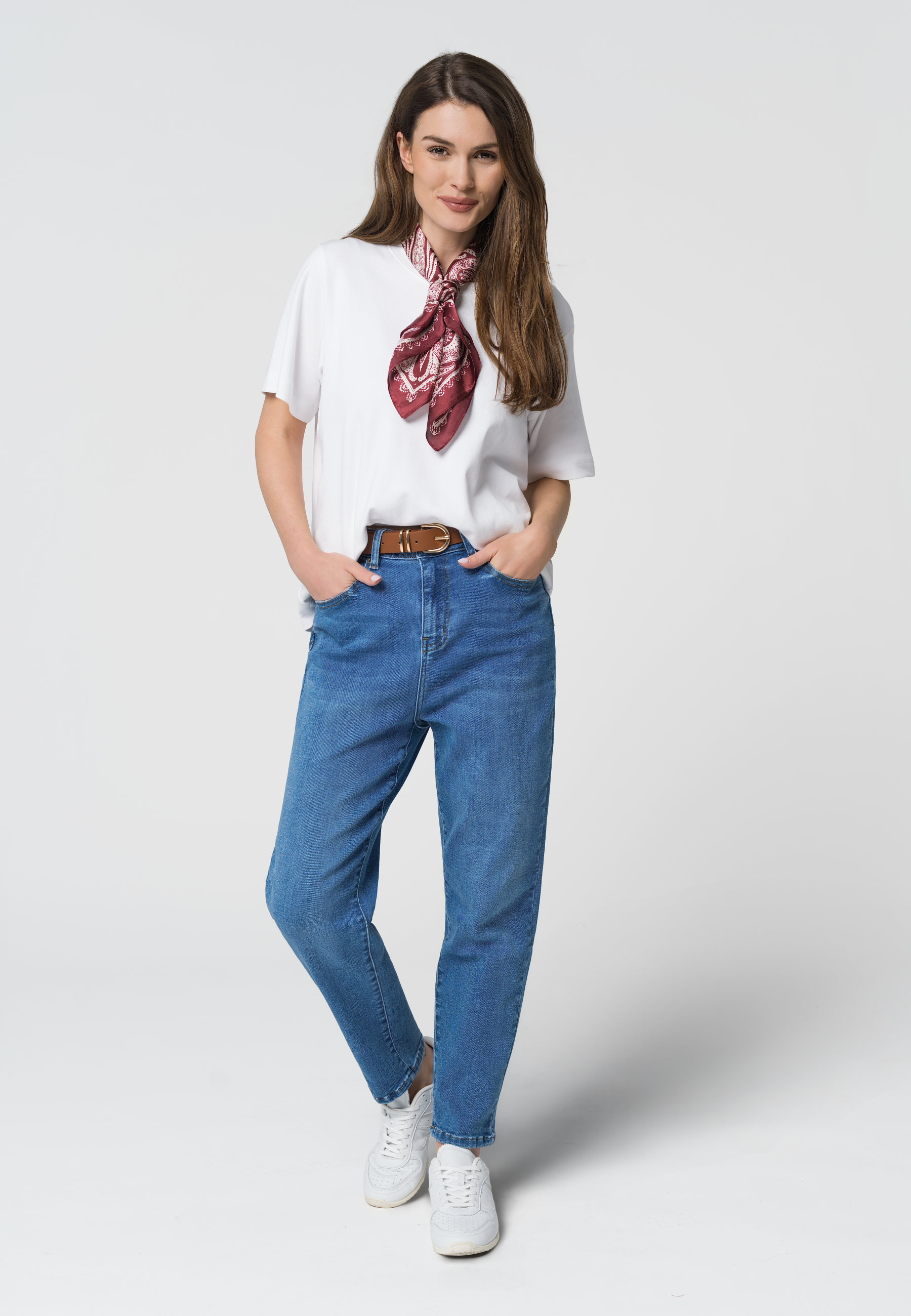 Niebieskie jeansy, Carrot Fit, D-SISIL