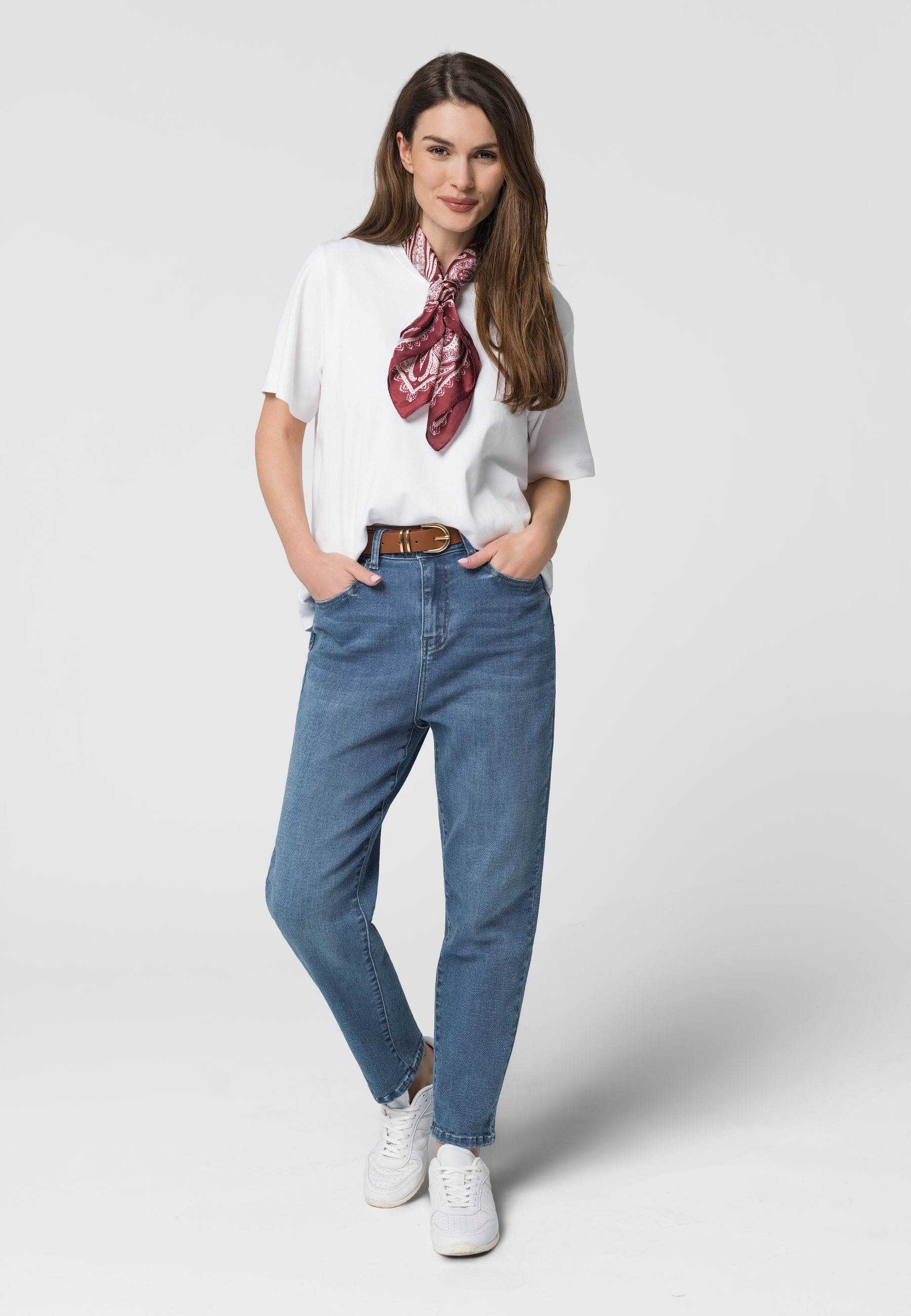 Niebieskie jeansy, Carrot Fit, D-SISIL