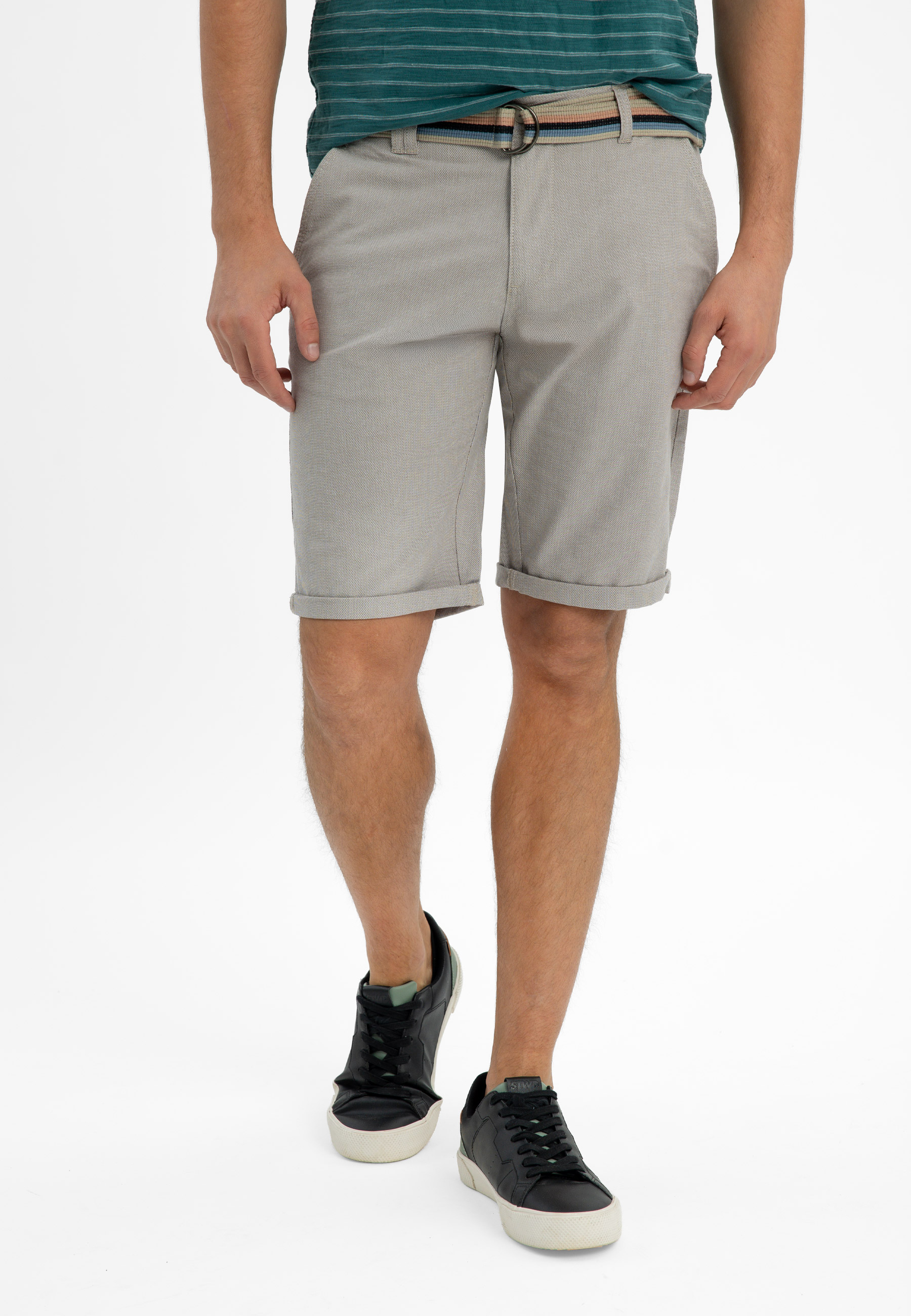 Szorty z paskiem P-TER