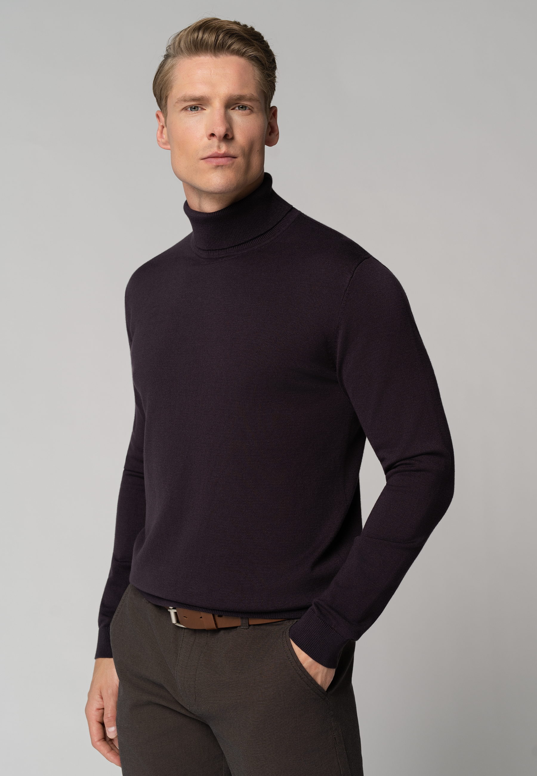 Sweter z golfem S-MAX