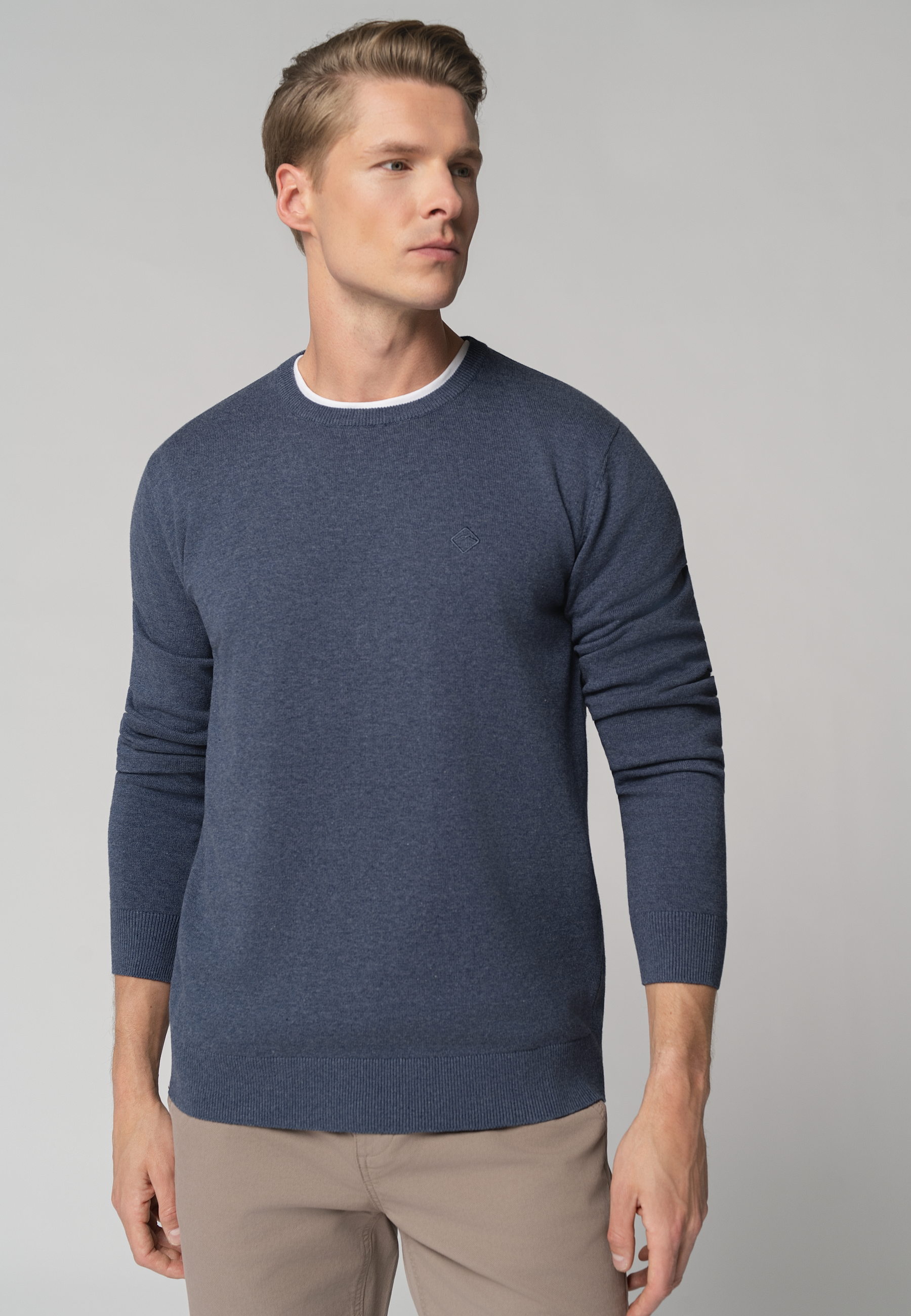 Lekki sweter S-RADO