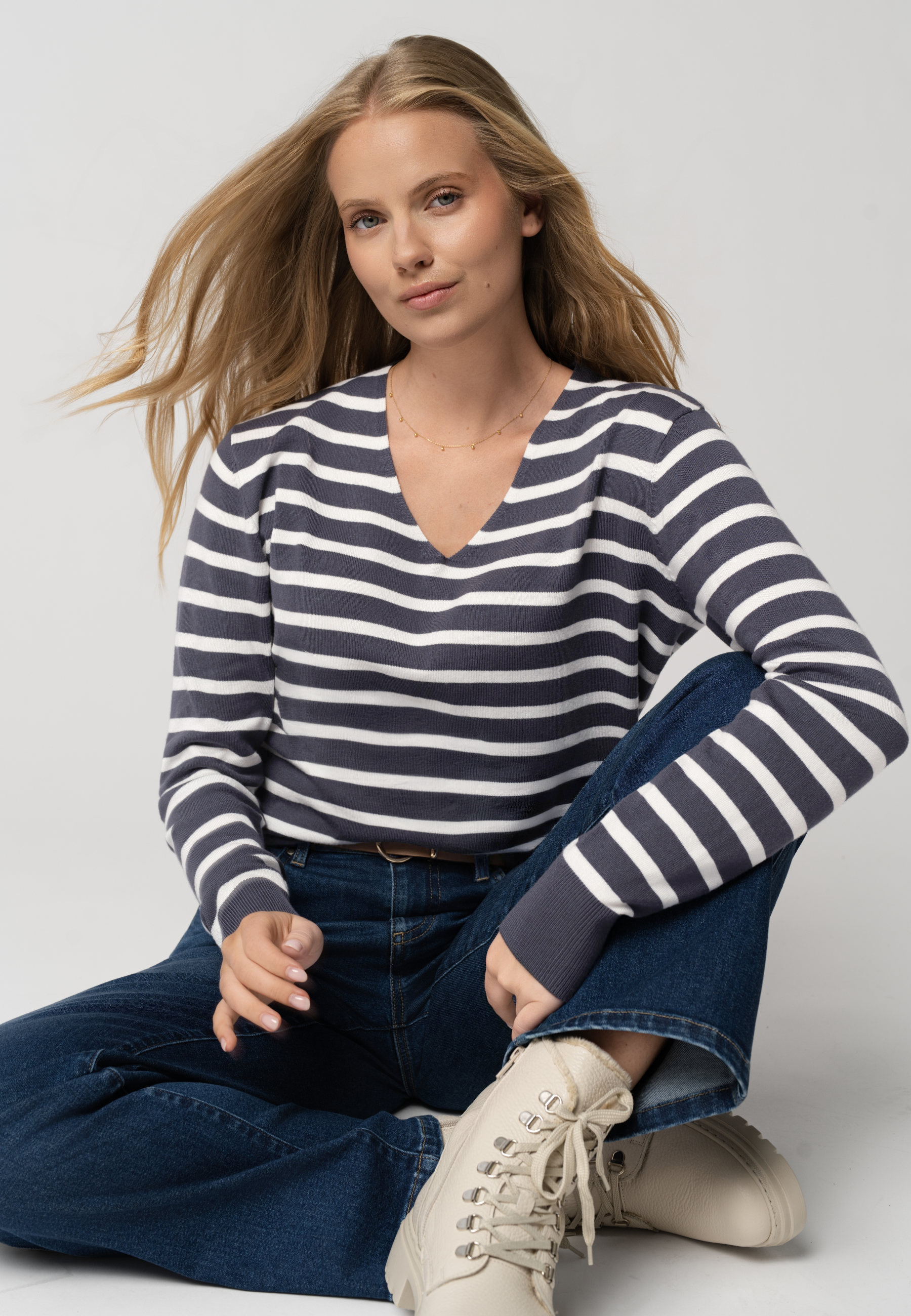 Sweter w paski S-TOLA