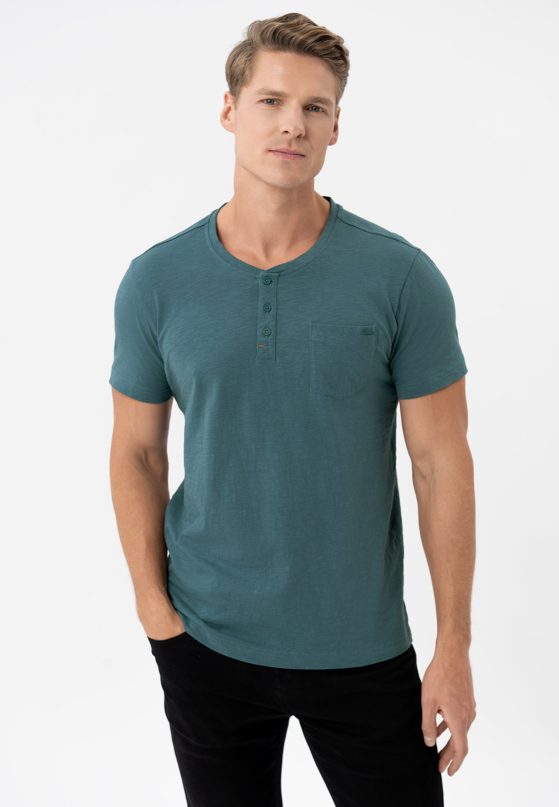 T-shirt z rozpinanym dekoltem TM-HUBRIS