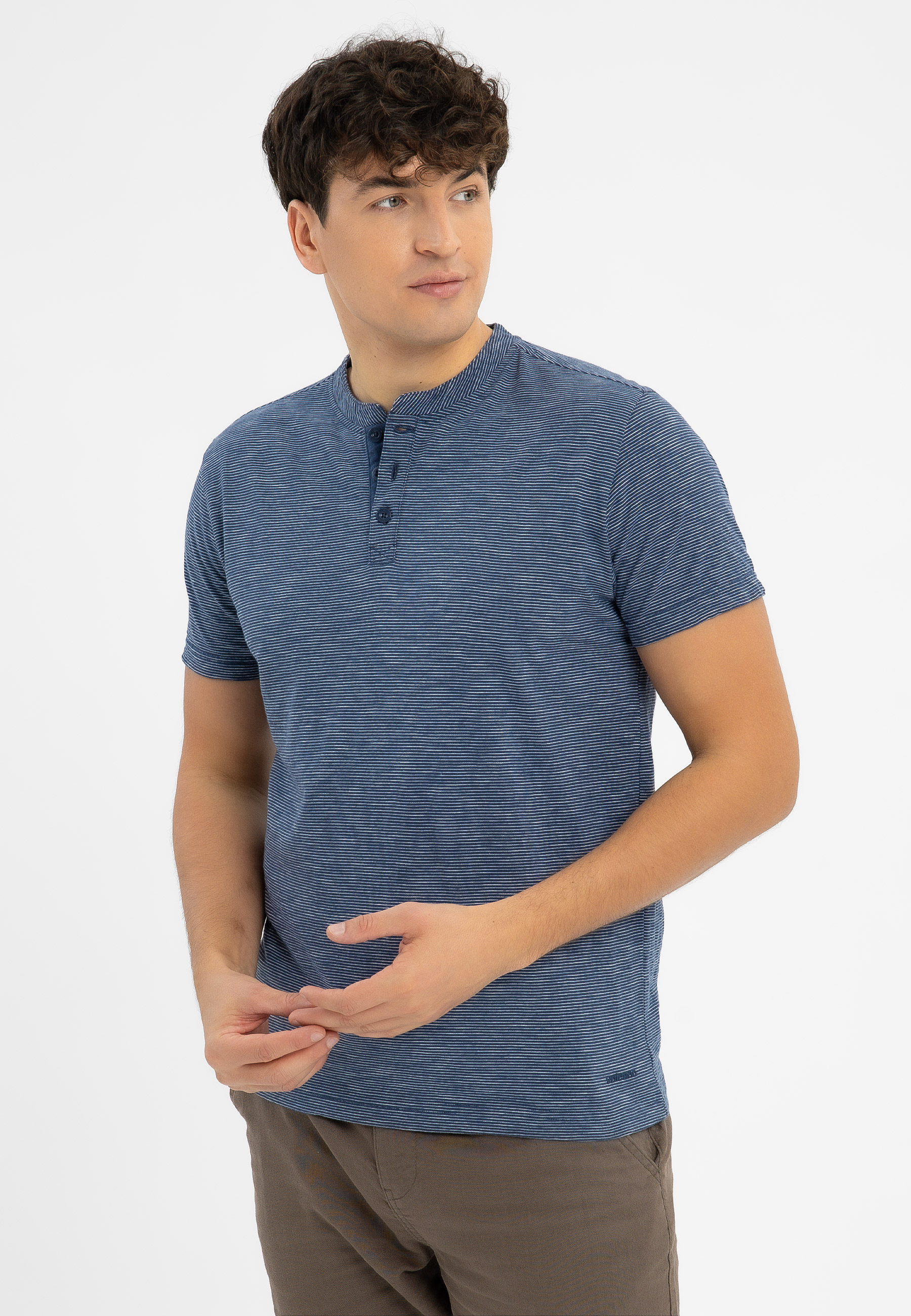 T-shirt ze stójką TM-LAB