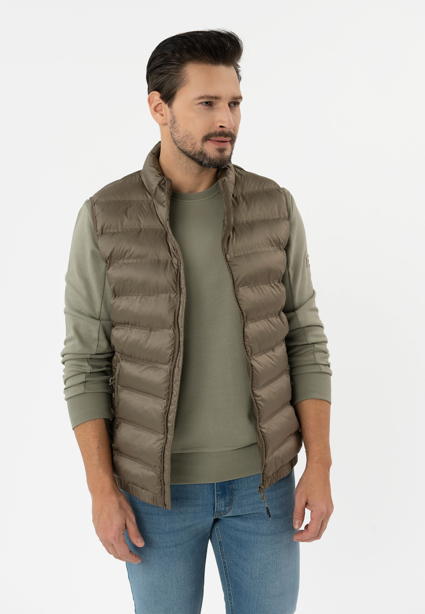 Pikowany bezrękawnik V-JUNIP